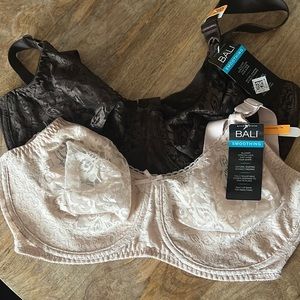 Bali Smoothing Allover lace bra